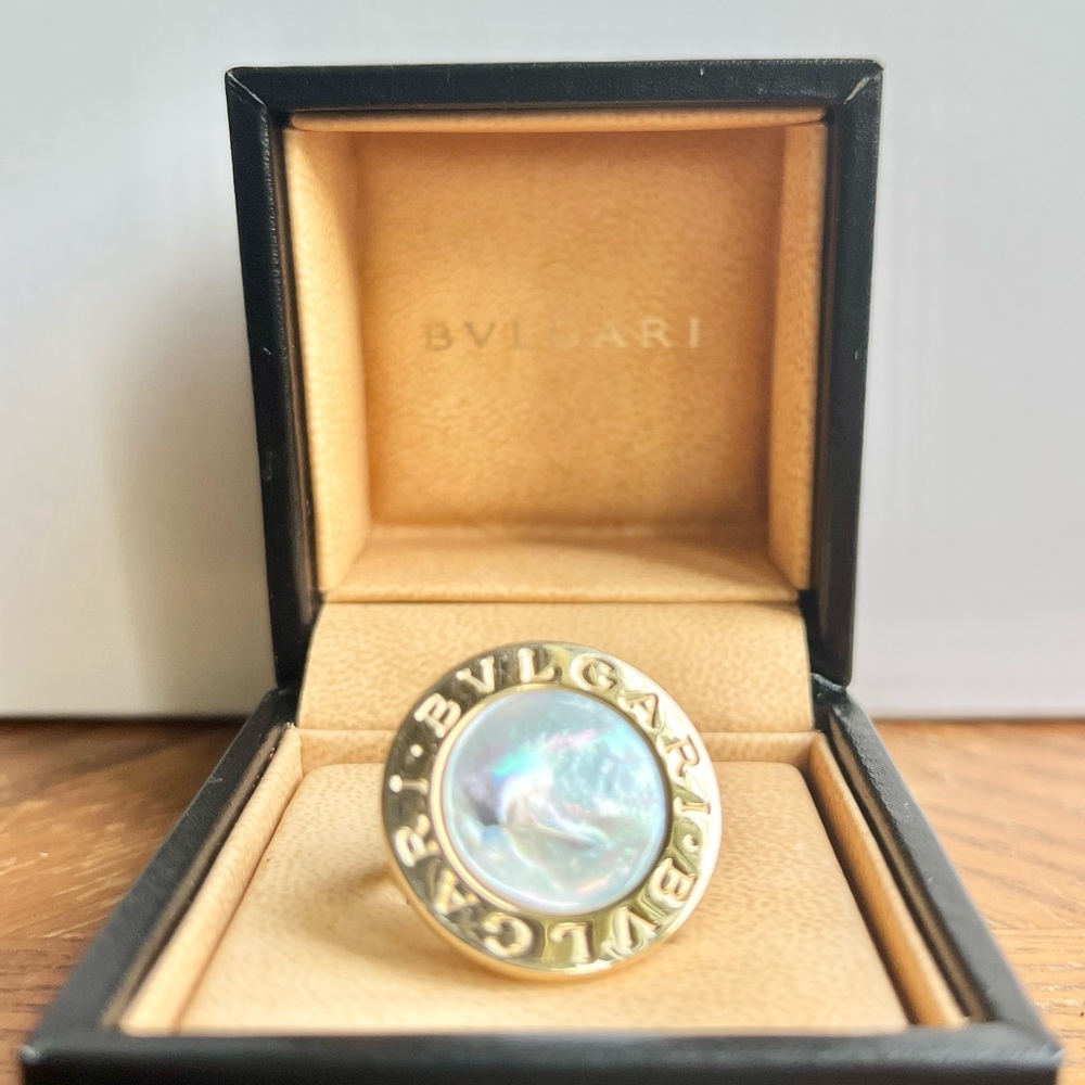BVLGARI BVLGARI white mother of pearl and 18ct gold statement women’s ring